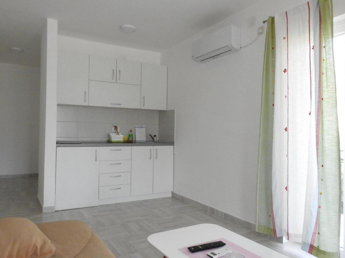 Luna Apartments Budua Esterno foto