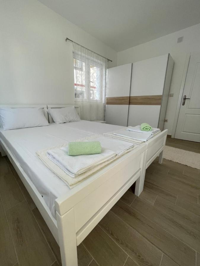 Luna Apartments Budua Esterno foto